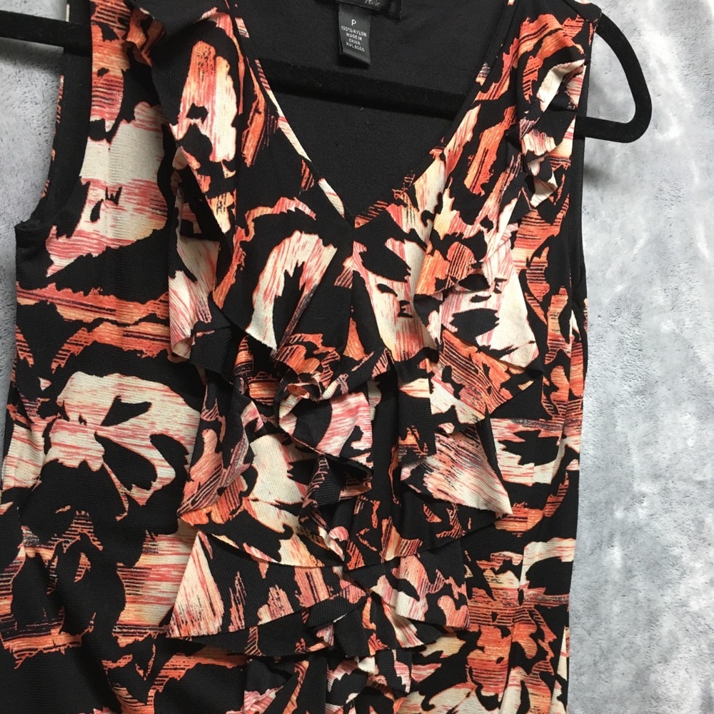 Style & Co Ruffle Front Colorful Top Size P (0) - Picture 8 of 8